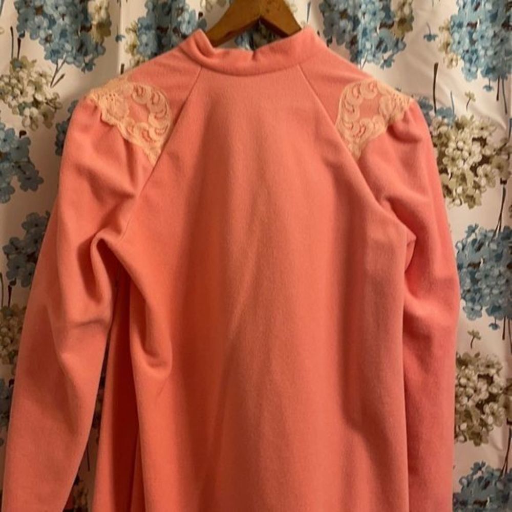 pink vintage Vassarette fleece nightgown robe - Picture 9 of 10